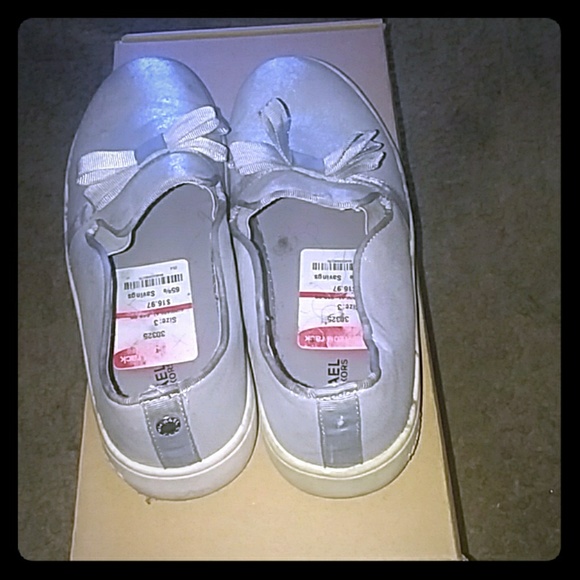 Micheal Kors Shoes - Picture 1 of 3